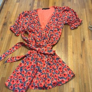 House of Harlow 1960 size s bright floral dress.
